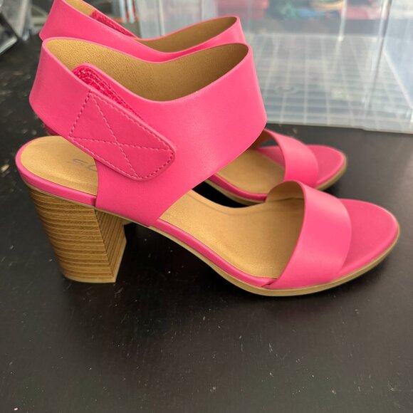 Soda - Willa Wedges - Fuchsia - 10 - Picture 3 of 9
